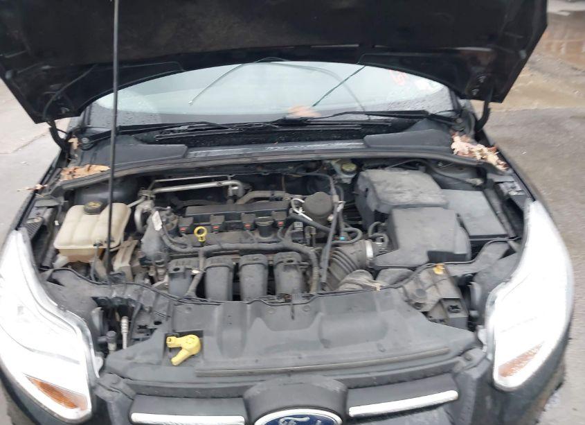 Photo 10 of 2014 Ford Focus SE (VIN 1FADP3F29EL106448)