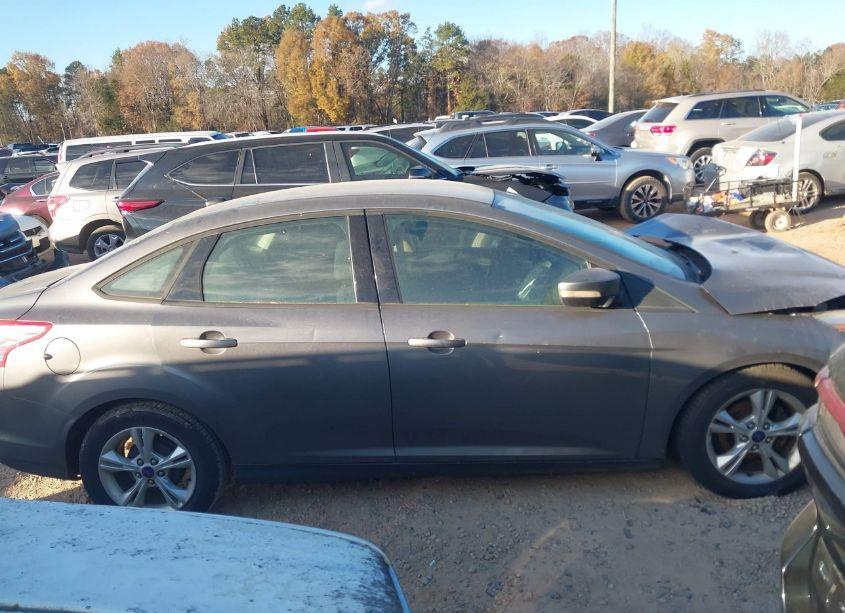 Photo 13 of 2014 Ford Focus SE (VIN 1FADP3F29EL116168)