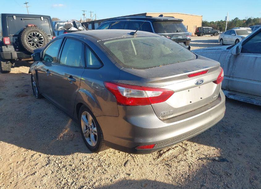 Photo 3 of 2014 Ford Focus SE (VIN 1FADP3F29EL116168)