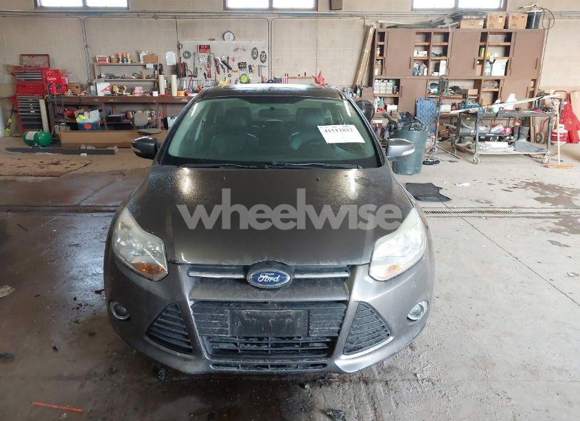 Photo 12 of 2014 Ford Focus SE (VIN 1FADP3F29EL128319)