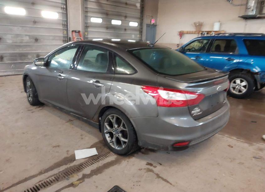 Photo 3 of 2014 Ford Focus SE (VIN 1FADP3F29EL128319)