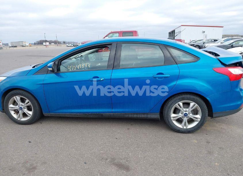 Photo 14 of 2014 Ford Focus SE (VIN 1FADP3F29EL156279)
