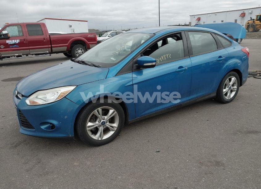 Photo 2 of 2014 Ford Focus SE (VIN 1FADP3F29EL156279)