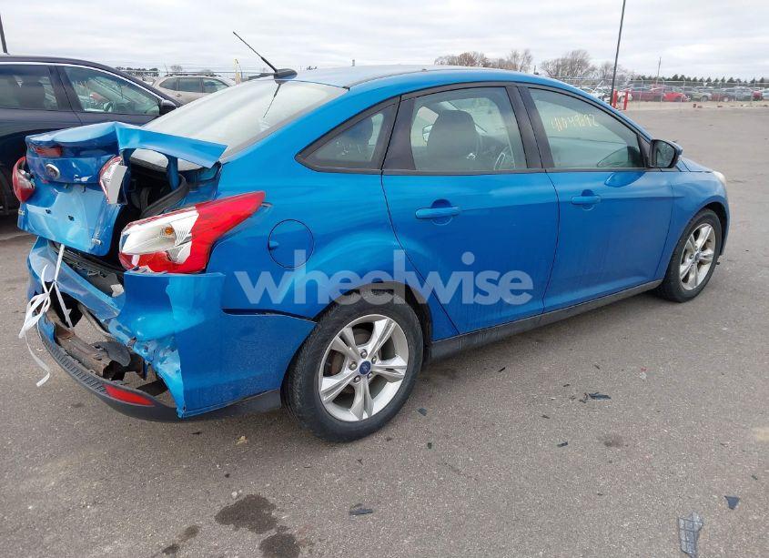 Photo 4 of 2014 Ford Focus SE (VIN 1FADP3F29EL156279)