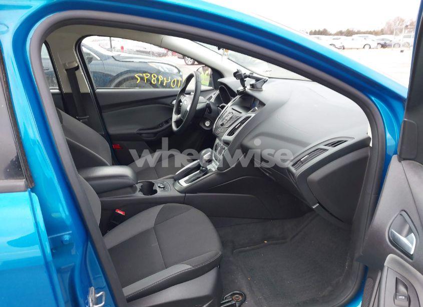Photo 5 of 2014 Ford Focus SE (VIN 1FADP3F29EL156279)