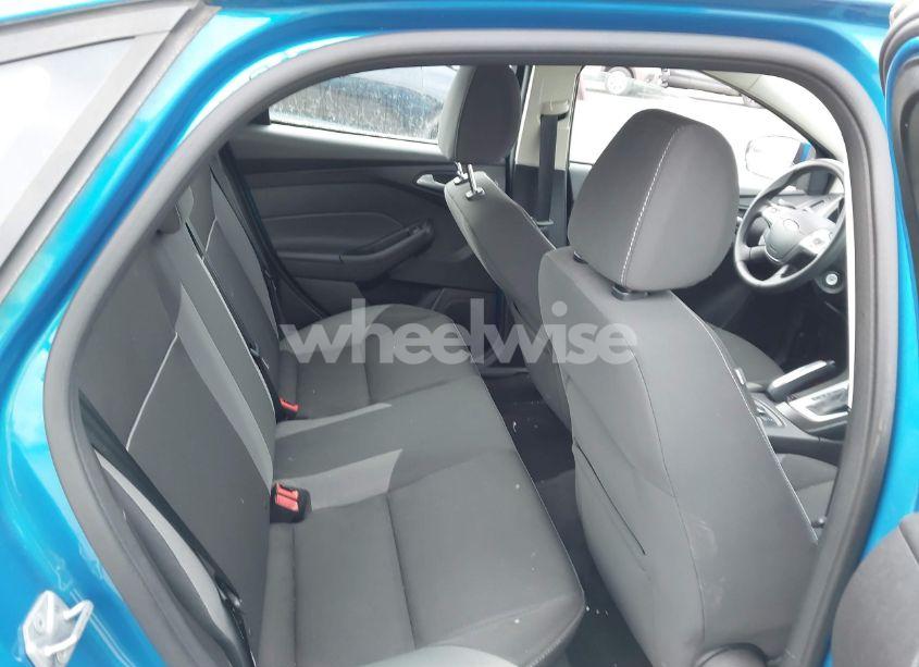 Photo 8 of 2014 Ford Focus SE (VIN 1FADP3F29EL156279)