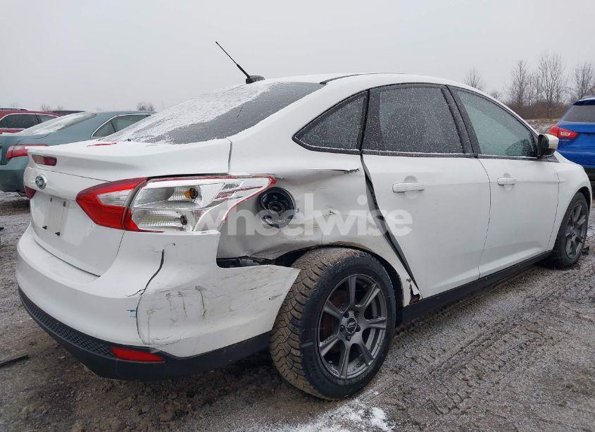 Photo 6 of 2014 Ford Focus SE (VIN 1FADP3F29EL189041)