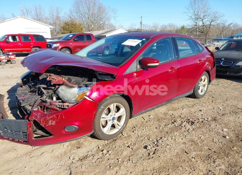 Photo 2 of 2014 Ford Focus SE (VIN 1FADP3F29EL189928)