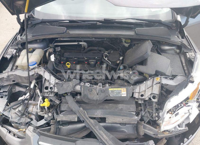 Photo 10 of 2014 Ford Focus SE (VIN 1FADP3F29EL206999)