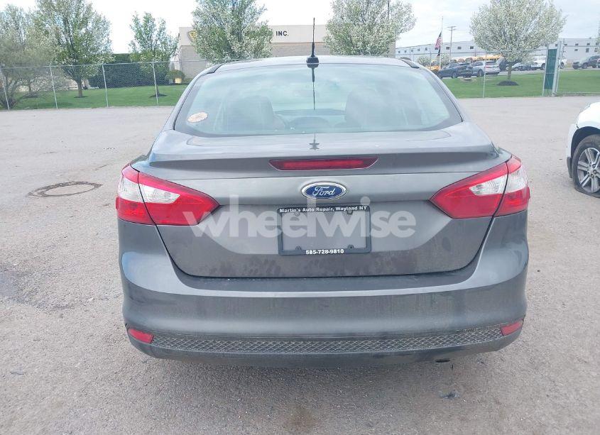 Photo 16 of 2014 Ford Focus SE (VIN 1FADP3F29EL206999)