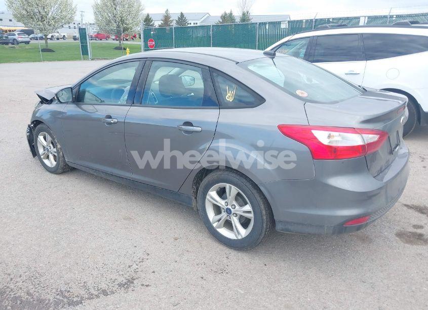 Photo 3 of 2014 Ford Focus SE (VIN 1FADP3F29EL206999)