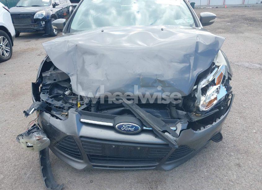 Photo 6 of 2014 Ford Focus SE (VIN 1FADP3F29EL206999)