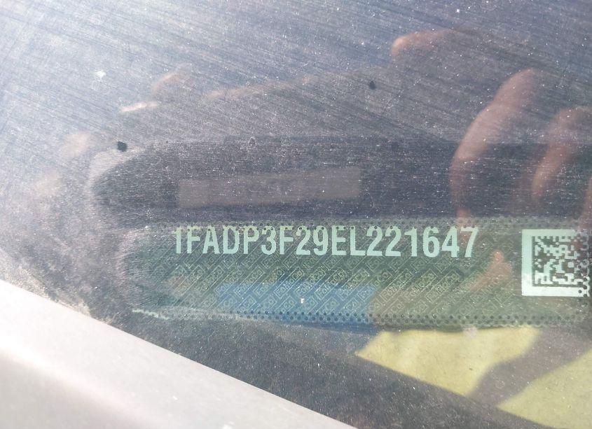 Photo 9 of 2014 Ford Focus SE (VIN 1FADP3F29EL221647)