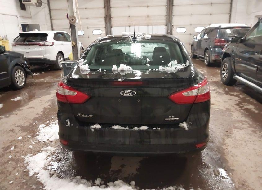 Photo 16 of 2014 Ford Focus SE (VIN 1FADP3F29EL230008)