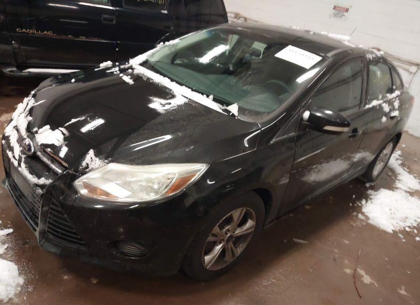 Photo 2 of 2014 Ford Focus SE (VIN 1FADP3F29EL230008)