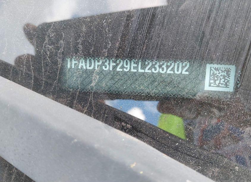 Photo 9 of 2014 Ford Focus SE (VIN 1FADP3F29EL233202)