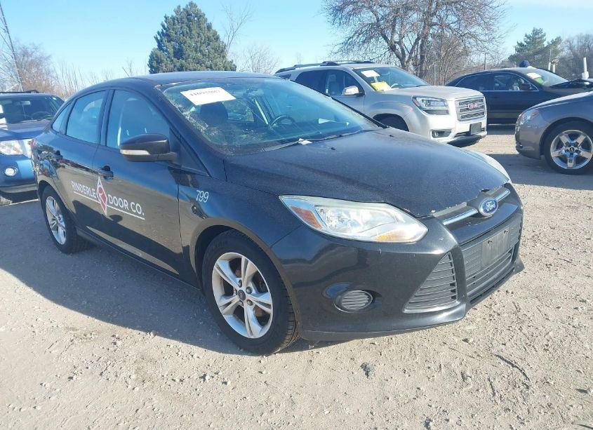2014 Ford Focus SE (VIN 1FADP3F29EL234544) main photo