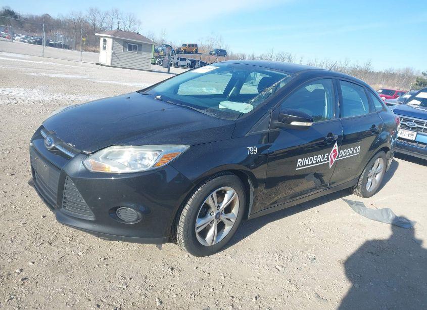 Photo 2 of 2014 Ford Focus SE (VIN 1FADP3F29EL234544)