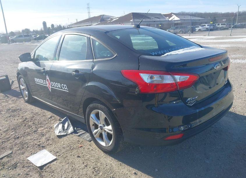 Photo 3 of 2014 Ford Focus SE (VIN 1FADP3F29EL234544)