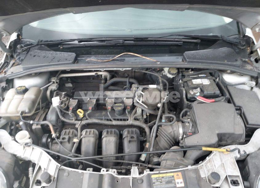 Photo 10 of 2014 Ford Focus SE (VIN 1FADP3F29EL243714)