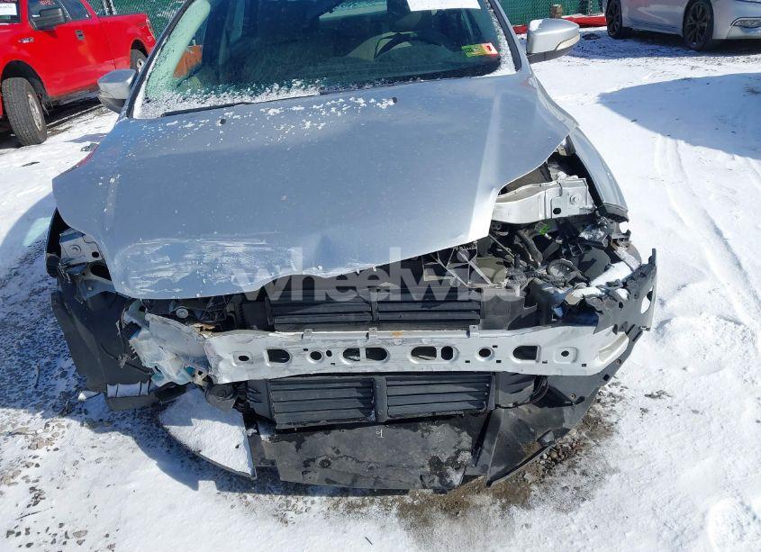 Photo 6 of 2014 Ford Focus SE (VIN 1FADP3F29EL244474)