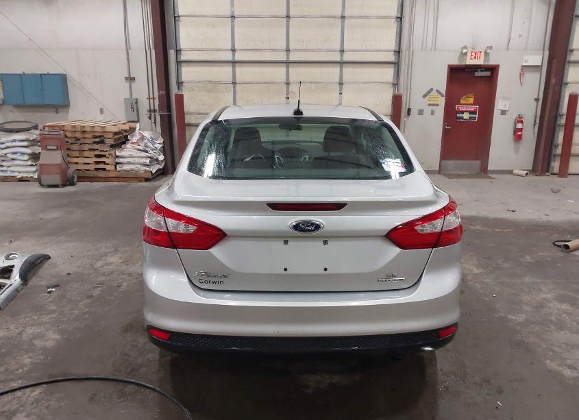 Photo 17 of 2014 Ford Focus SE (VIN 1FADP3F29EL247360)