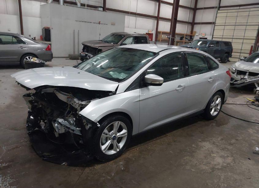Photo 2 of 2014 Ford Focus SE (VIN 1FADP3F29EL247360)