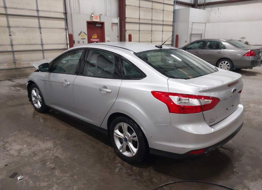 Photo 3 of 2014 Ford Focus SE (VIN 1FADP3F29EL247360)