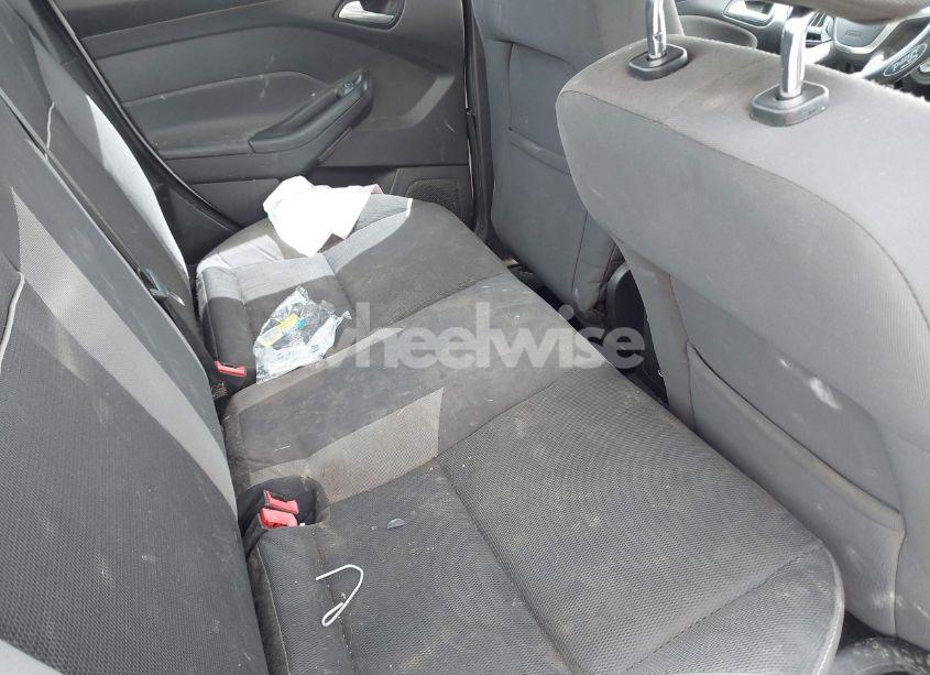 Photo 8 of 2014 Ford Focus SE (VIN 1FADP3F29EL268225)