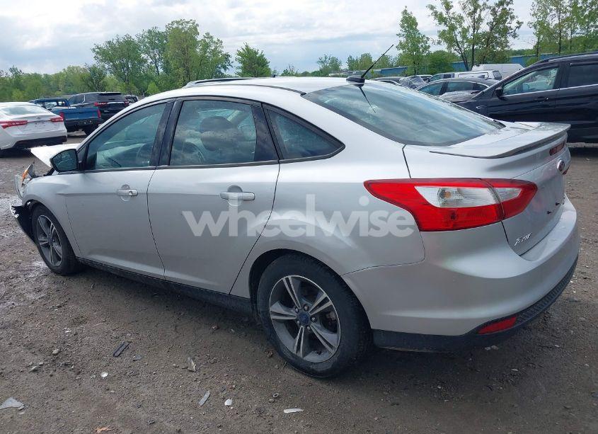 Photo 14 of 2014 Ford Focus SE (VIN 1FADP3F29EL270041)