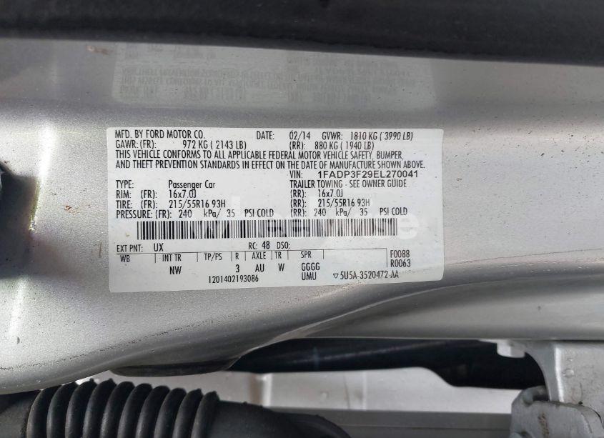 Photo 9 of 2014 Ford Focus SE (VIN 1FADP3F29EL270041)