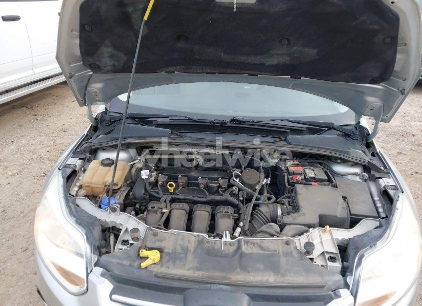 Photo 10 of 2014 Ford Focus SE (VIN 1FADP3F29EL272680)