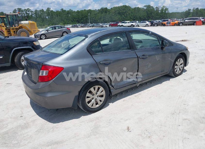Photo 4 of 2014 Ford Focus SE (VIN 1FADP3F29EL280889)