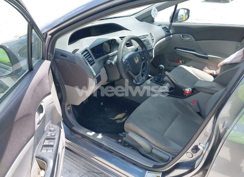 Photo 5 of 2014 Ford Focus SE (VIN 1FADP3F29EL280889)