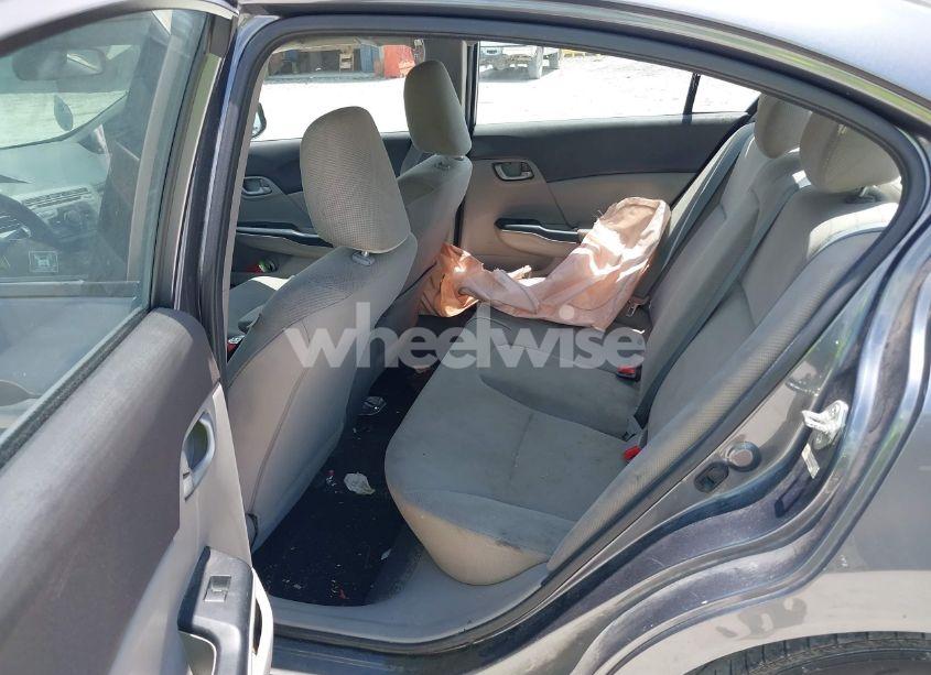 Photo 8 of 2014 Ford Focus SE (VIN 1FADP3F29EL280889)