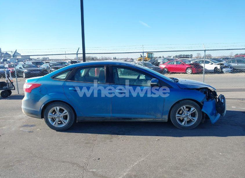 Photo 13 of 2014 Ford Focus SE (VIN 1FADP3F29EL286949)