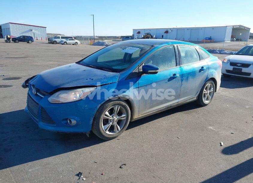 Photo 2 of 2014 Ford Focus SE (VIN 1FADP3F29EL286949)