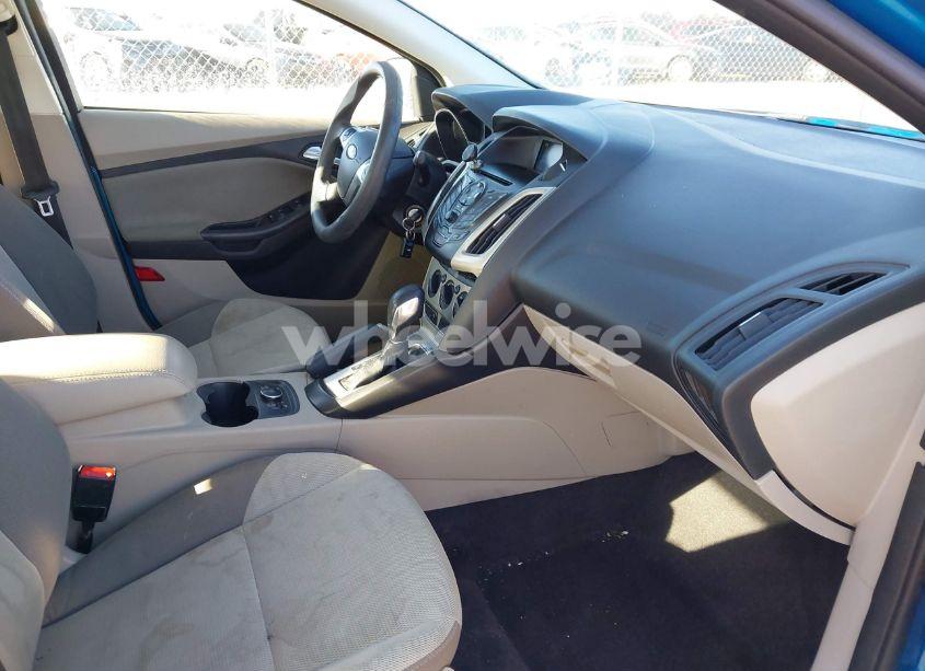 Photo 5 of 2014 Ford Focus SE (VIN 1FADP3F29EL286949)