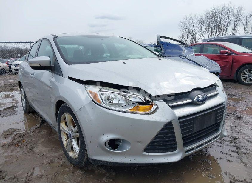 2014 Ford Focus SE (VIN 1FADP3F29EL288085) main photo