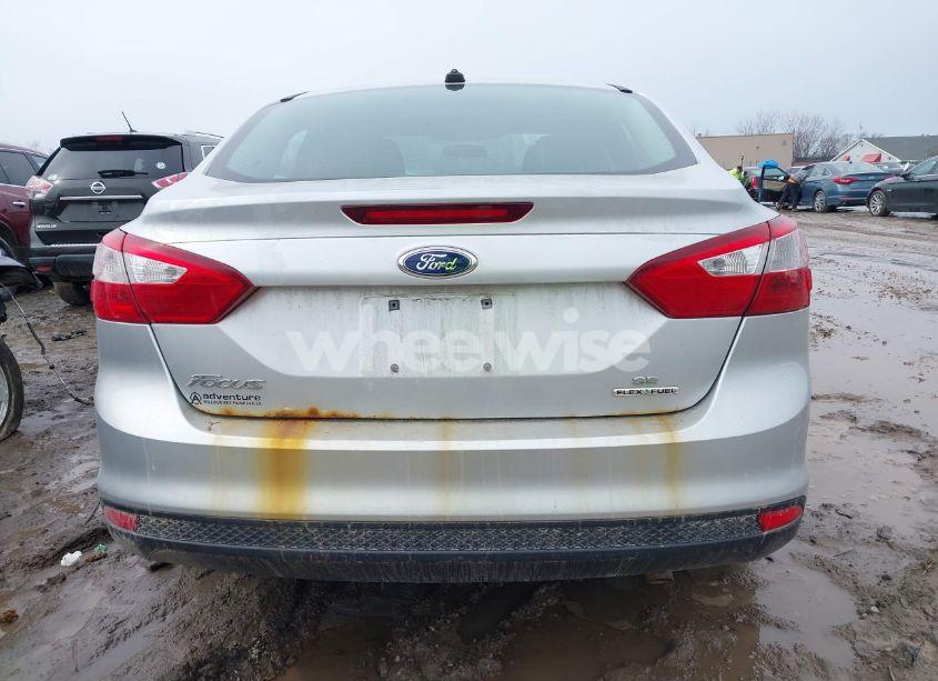 Photo 16 of 2014 Ford Focus SE (VIN 1FADP3F29EL288085)