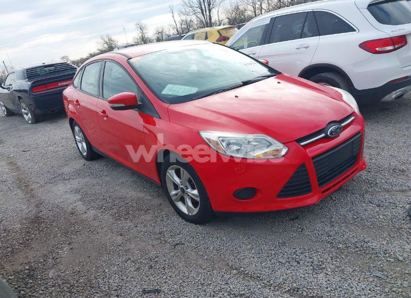 2014 Ford Focus SE (VIN 1FADP3F29EL322297) main photo