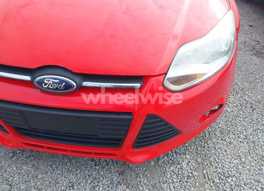 Photo 13 of 2014 Ford Focus SE (VIN 1FADP3F29EL322297)