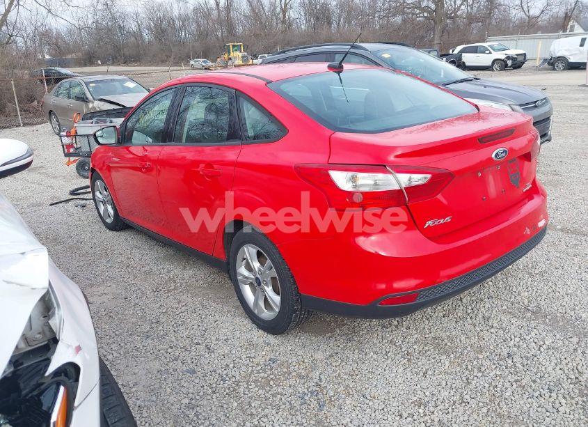 Photo 3 of 2014 Ford Focus SE (VIN 1FADP3F29EL322297)
