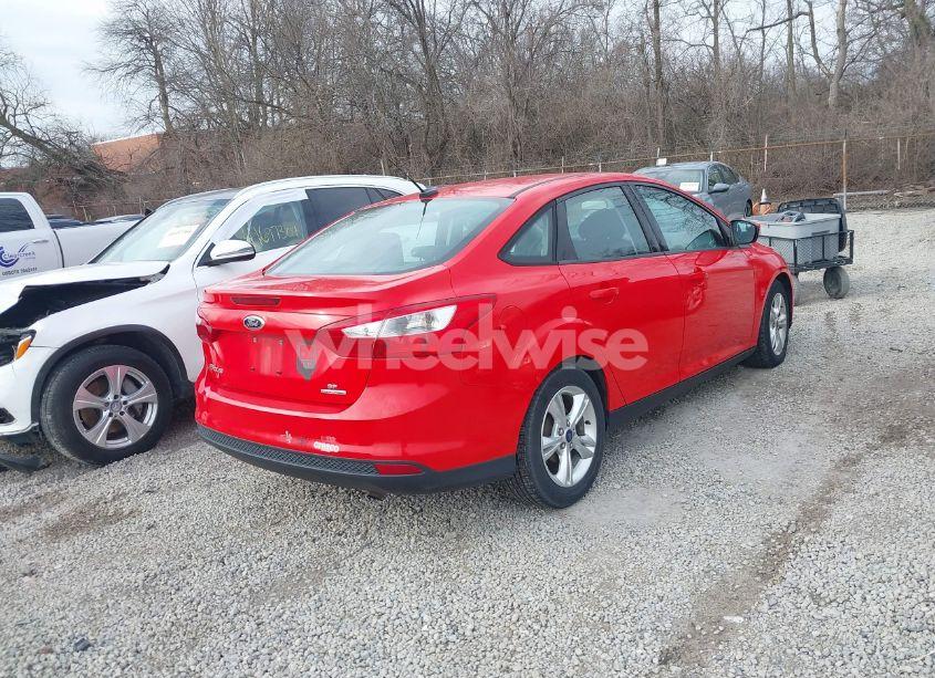 Photo 4 of 2014 Ford Focus SE (VIN 1FADP3F29EL322297)