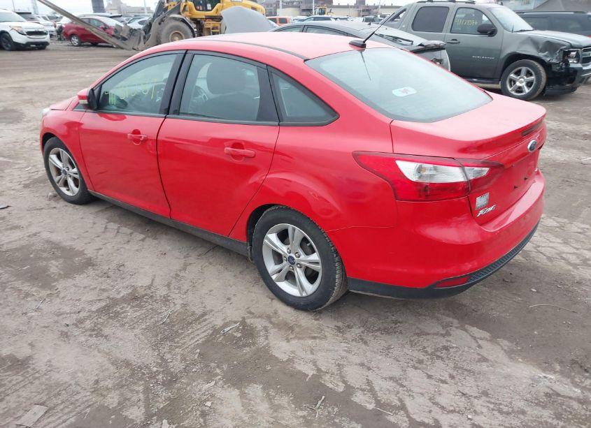 Photo 3 of 2014 Ford Focus SE (VIN 1FADP3F29EL335857)