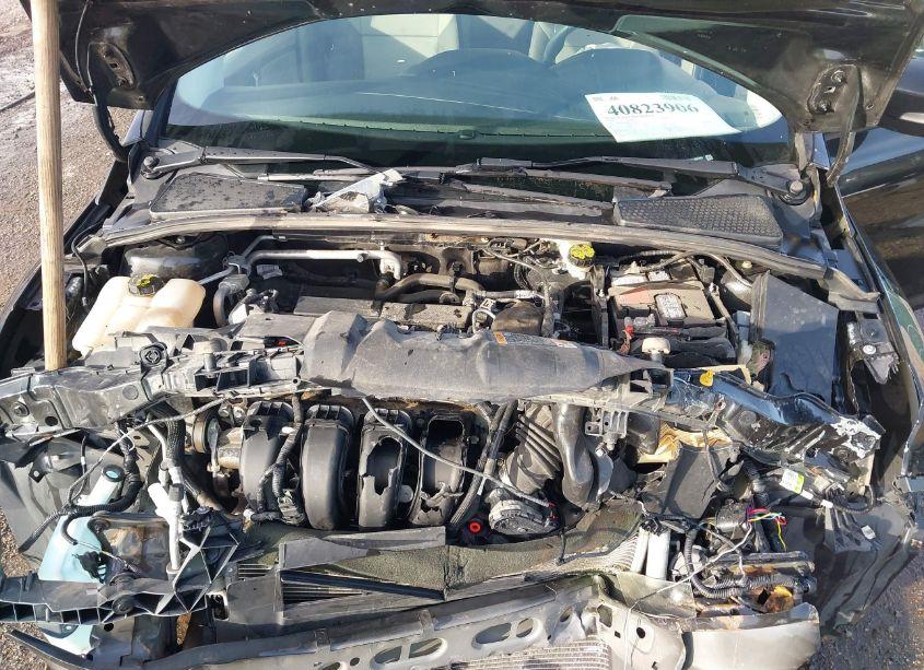 Photo 10 of 2014 Ford Focus SE (VIN 1FADP3F29EL356563)