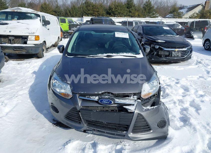 Photo 12 of 2014 Ford Focus SE (VIN 1FADP3F29EL369541)