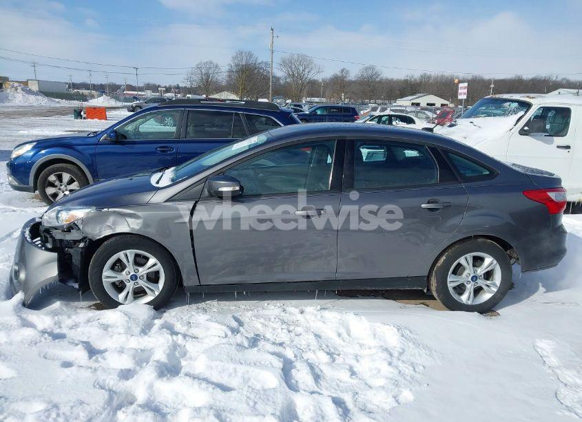 Photo 14 of 2014 Ford Focus SE (VIN 1FADP3F29EL369541)