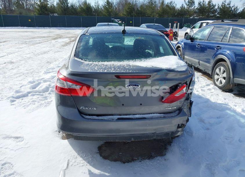 Photo 16 of 2014 Ford Focus SE (VIN 1FADP3F29EL369541)