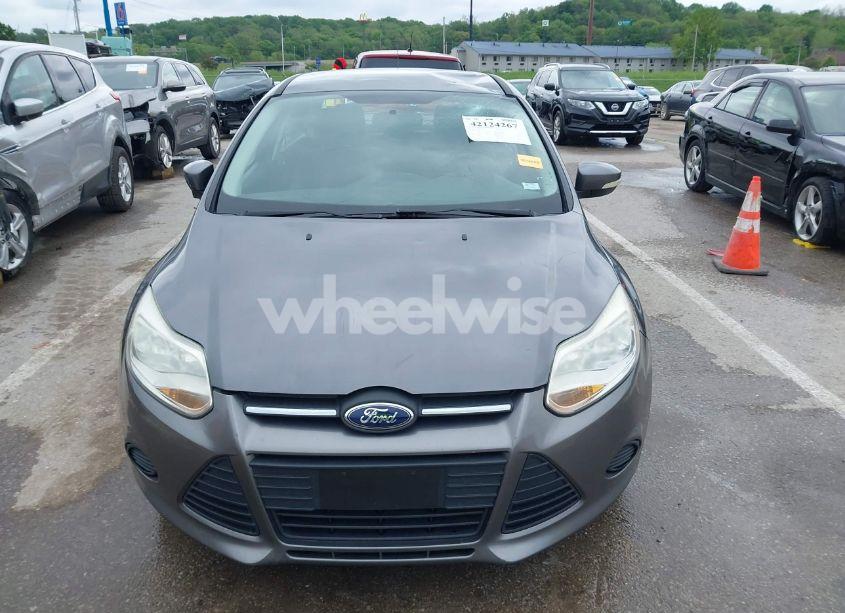 Photo 12 of 2014 Ford Focus SE (VIN 1FADP3F29EL371547)